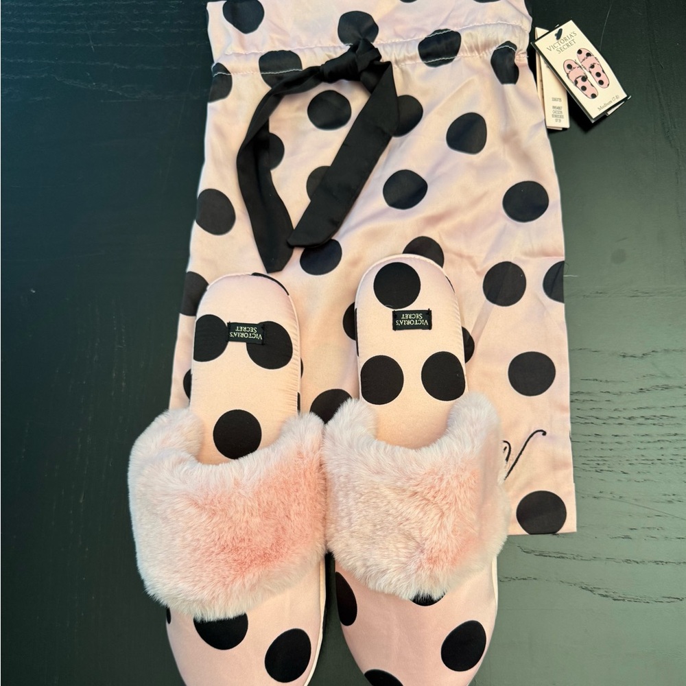 Victoria's Secret Pink and Black Polka Dot Slippers med 7/8 New - Picture 3 of 11